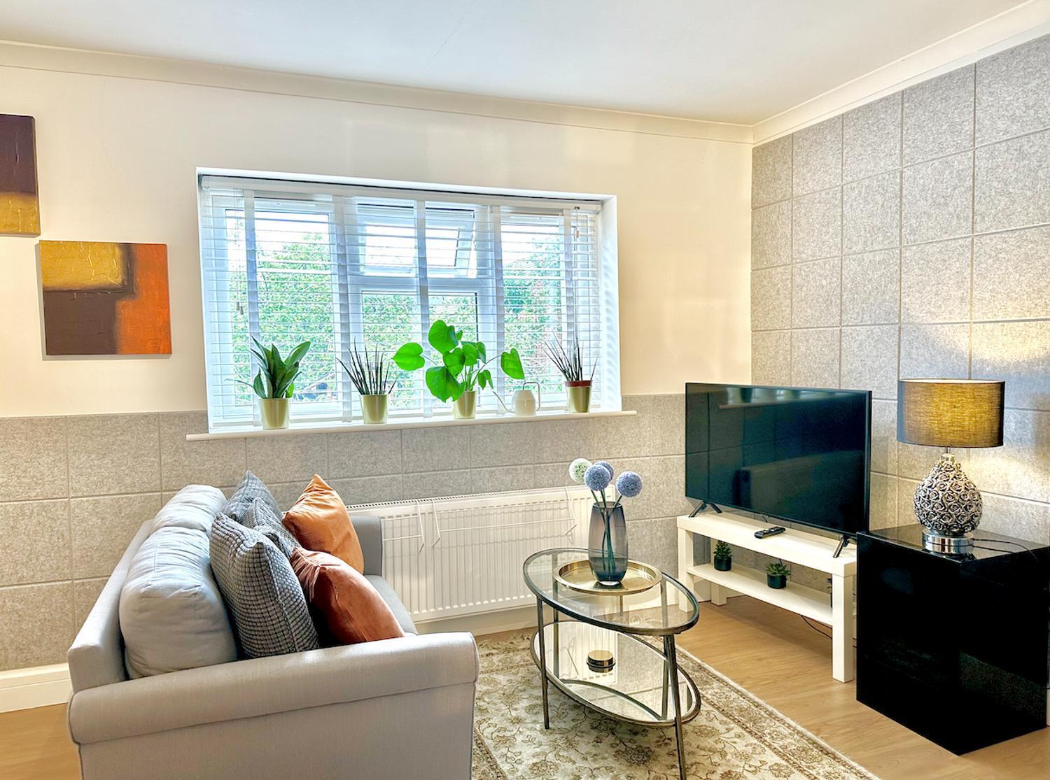 Stunning Business Travellers En-suite Bathroom Garden View Appartement *